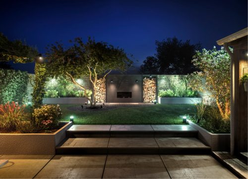 OUTDOOR LIVING:GARDEN LIGHTING 2