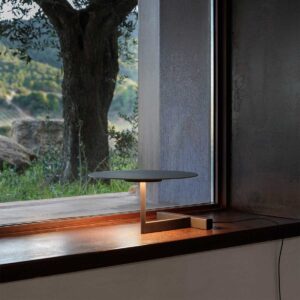 Flat-Table-Lamp-5.jpg