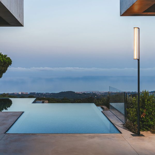 Class-Lamp-Post-5