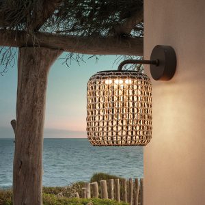 Nans-Wall-Outdoor-8