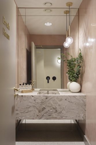 bathroom image